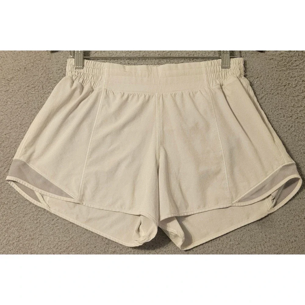 Lululemon Hotty Hot High-Rise Lined Shorts 4